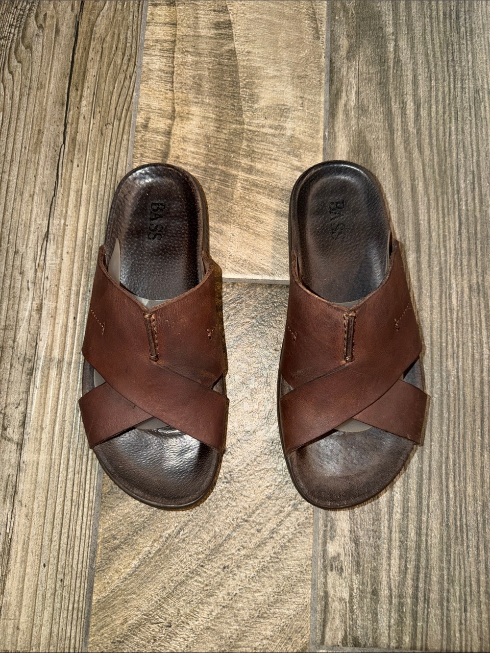 Bass Men’s Brown Leather Crossover Slide Sandals